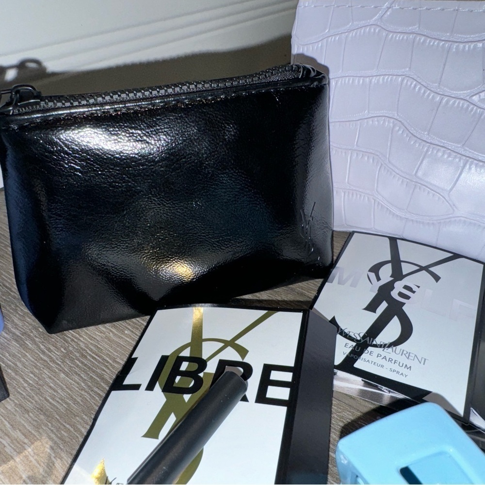 YSL pouch - Picture 3 of 4